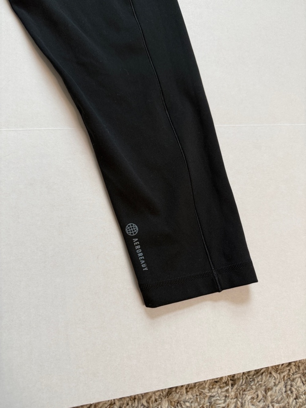 Adidas High-Rise Workout Leggings Cropped Black size Large - Picture 8 of 13
